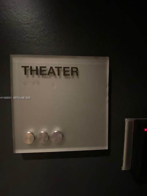 Building Photo - 500 Brickell Ave