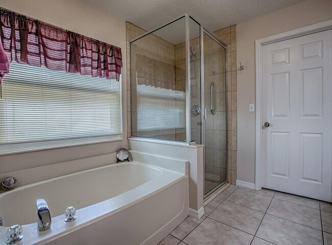 Building Photo - 2132 Tortoise Shell Dr