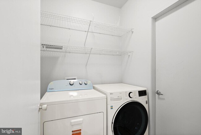 Building Photo - 4435 Flintstone Rd