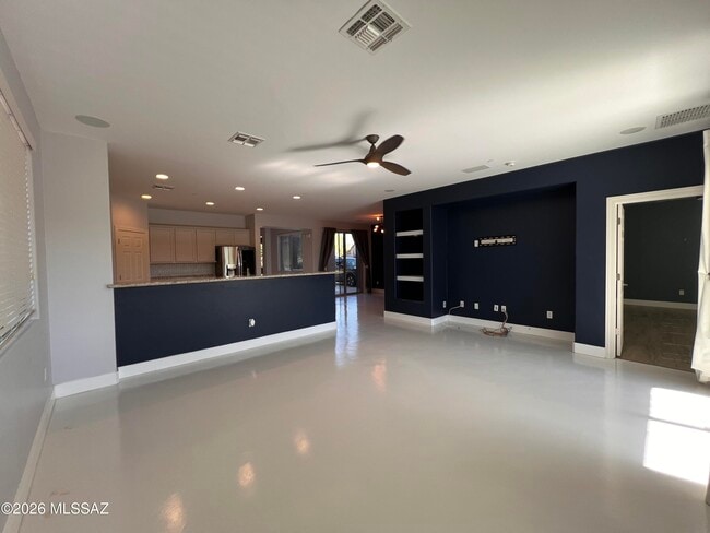 Building Photo - 12252 N Wind Runner Pkwy