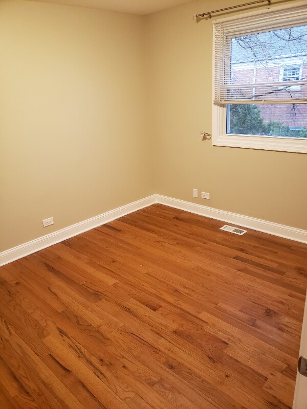 Building Photo - 2128 Rugen Rd