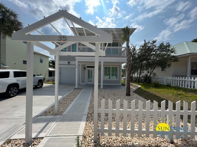 Building Photo - 4 Bedroom Sea Dunes Home just off 30A!