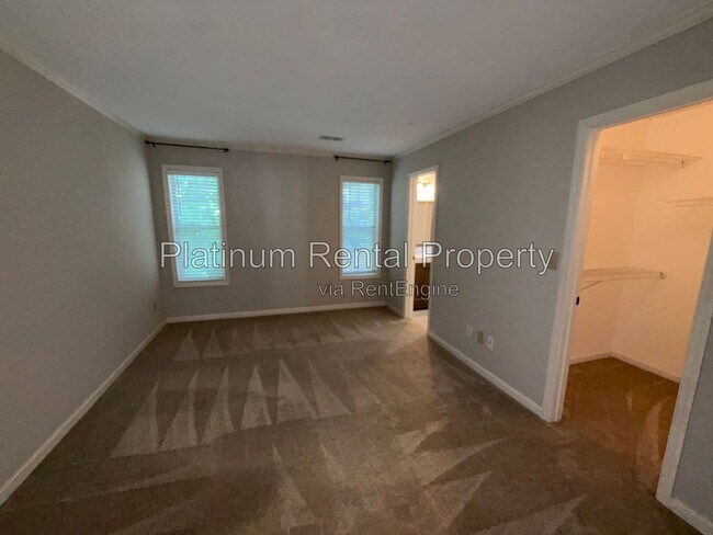 Building Photo - 5116 Laurel Bridge Ct SE
