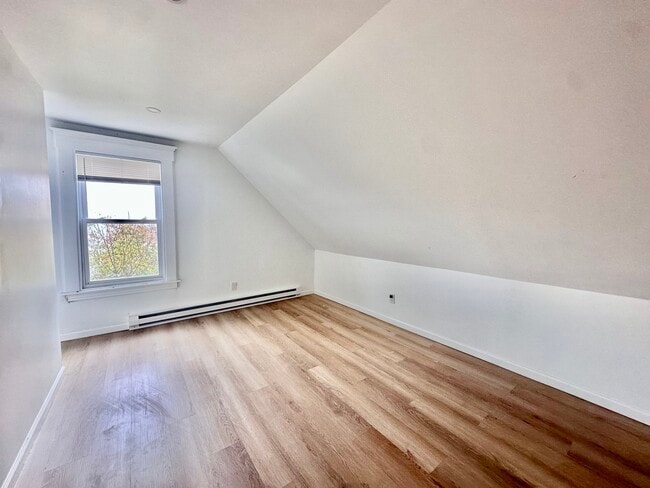 Building Photo - 49 East Ave