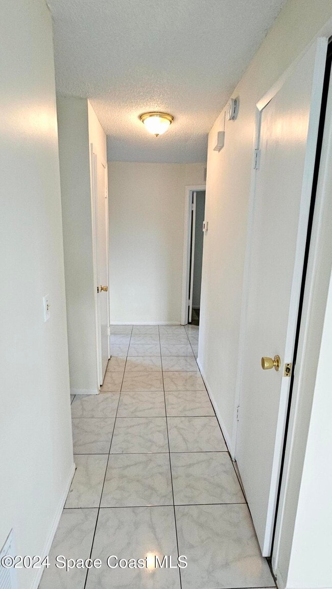 Building Photo - 2545 Via Vittoria Ct