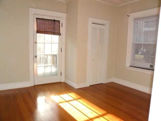 Building Photo - 389 Lloyd Ave