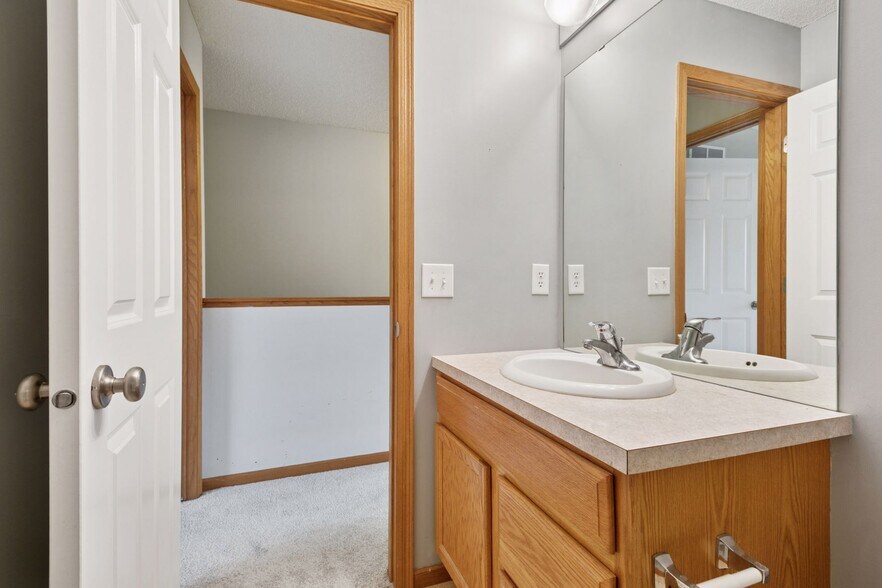 Building Photo - 4818 Education Dr N