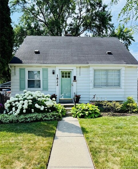 Primary Photo - 1822 Haynes St