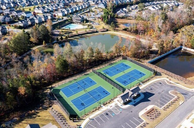 Tennis Courts - 3975 Redwood Dr