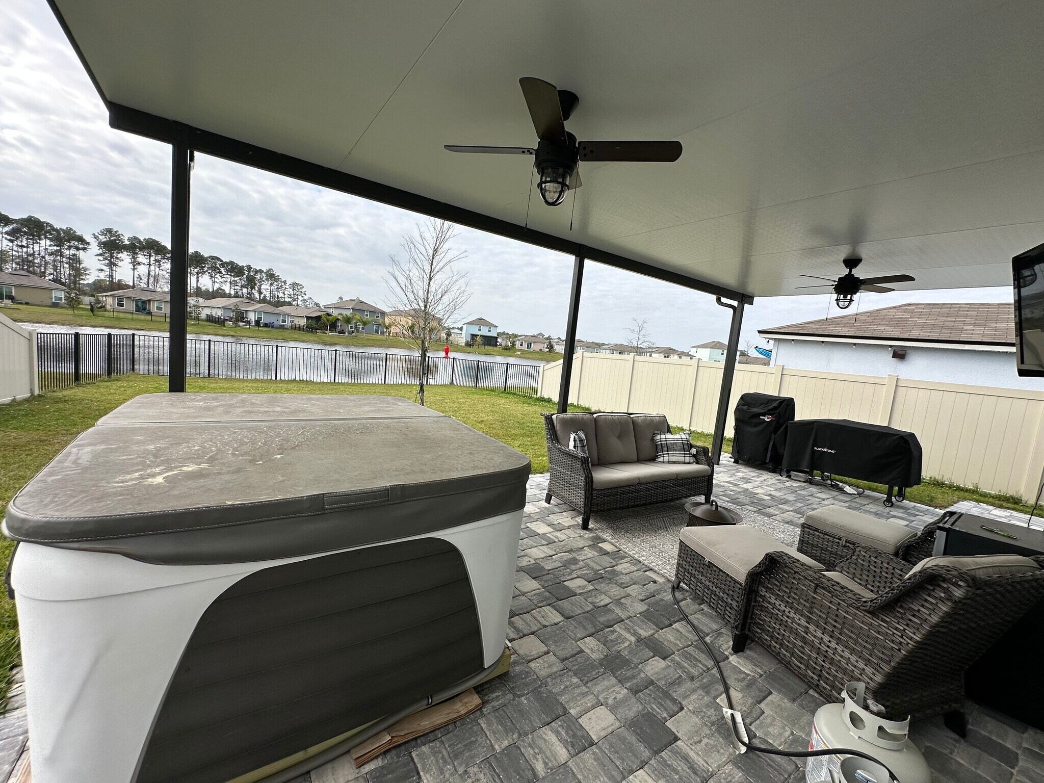 Building Photo - 150 Logrono Ct