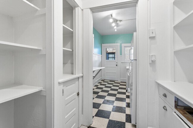 Building Photo - DON’T MISS OUT!!!! INCREDIBLE 3 BEDROOM