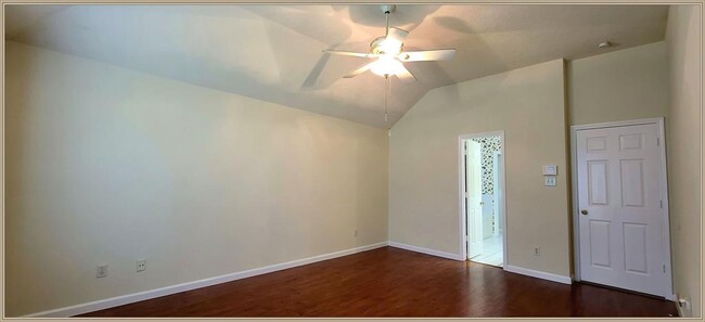 Building Photo - 9602 Meadowchase Ct