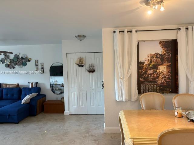 Building Photo - 2880 N Oakland Forest Dr