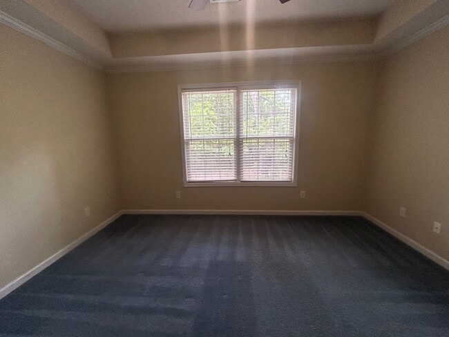 Building Photo - 208 Charles Towne Ct