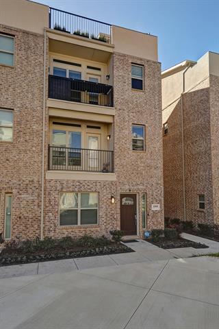 Building Photo - 1310 Palm Canyon Dr