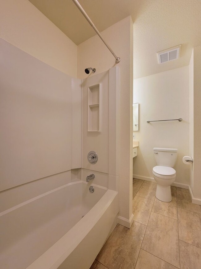 Building Photo - Avaliable now : A 2 Bedroom, 1 bathroom with 2 assigned parking stalls at Royal Palm in Waipio