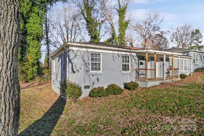 Building Photo - 2621 Druid Hls Wy