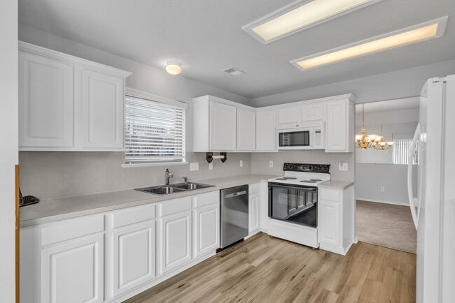 Building Photo - 5418 Timber Quail Dr