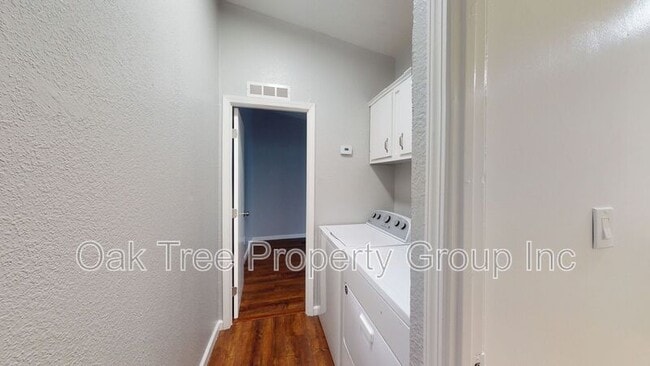 Building Photo - 2219 23rd Ave