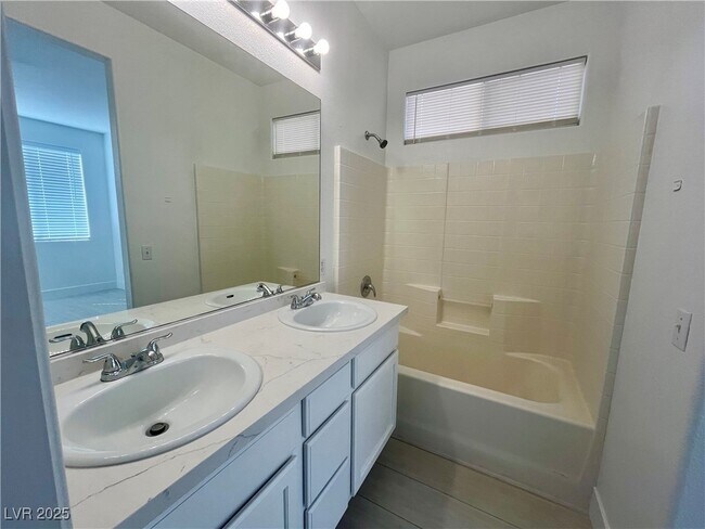 Building Photo - 10748 Tuscan Ct