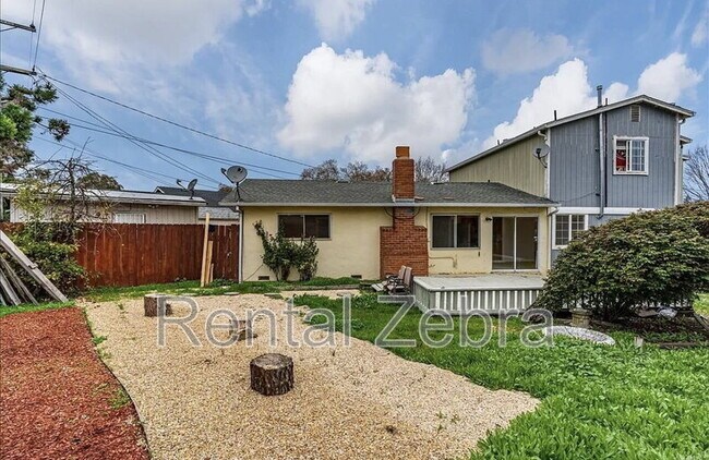 Building Photo - 343 Arlen Dr
