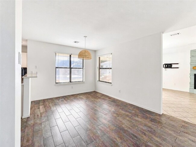 Building Photo - 15334 Barataria Dr
