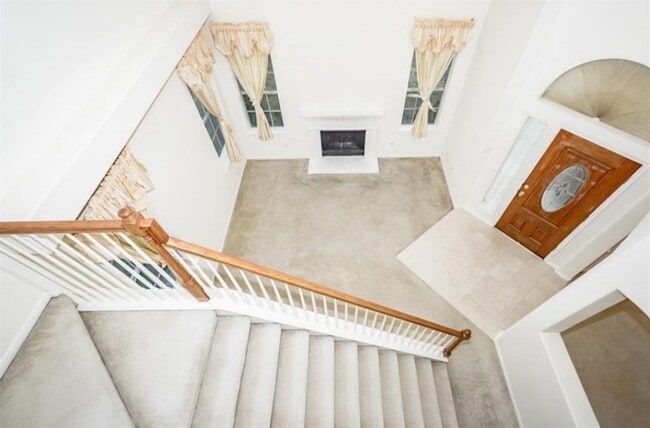 Building Photo - 15903 Timber Chase Dr