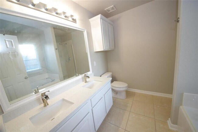 Building Photo - 9723 Misty Vine Ct
