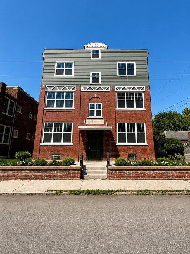 Building Photo - 27 Wilson Ave