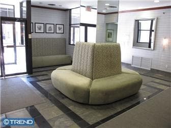 Foyer - 2101 Chestnut