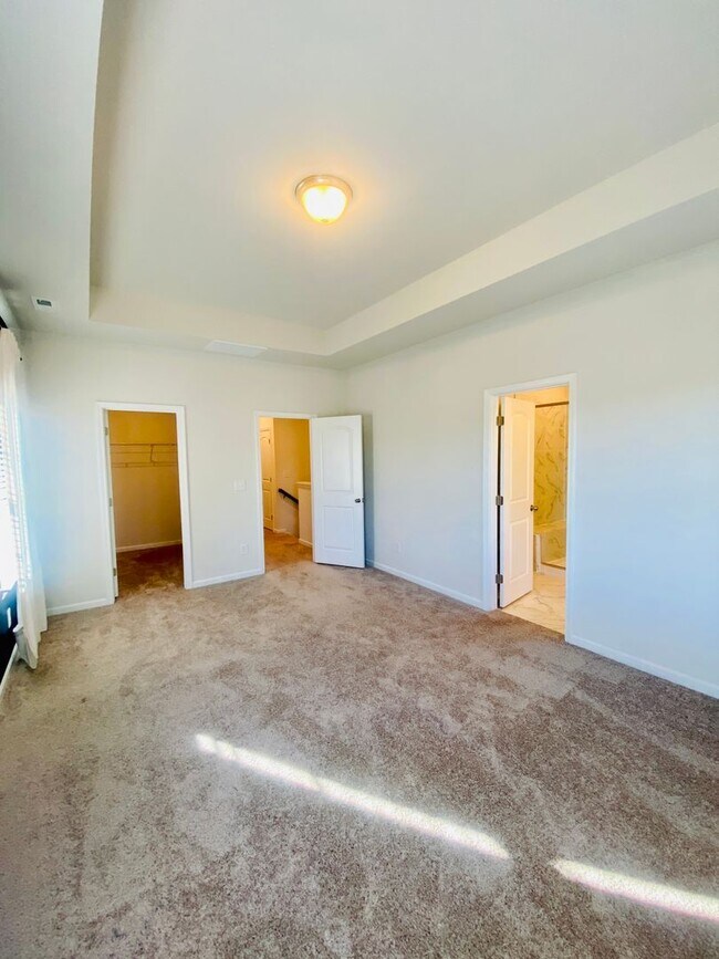 Building Photo - 3BR/2.5BA Townhouse in Matthews.