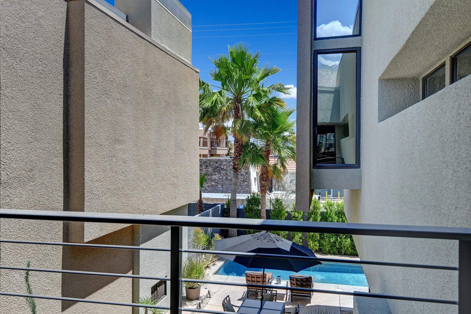 Building Photo - 1536 E Baristo Rd