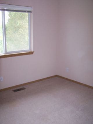 Building Photo - h978 - 980