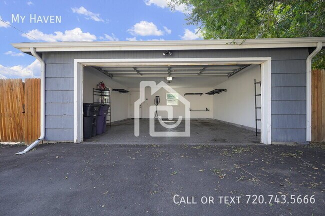 Building Photo - 3691 Pontiac St