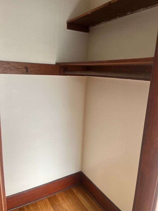 Building Photo - DEA-1061-KALMIA ST