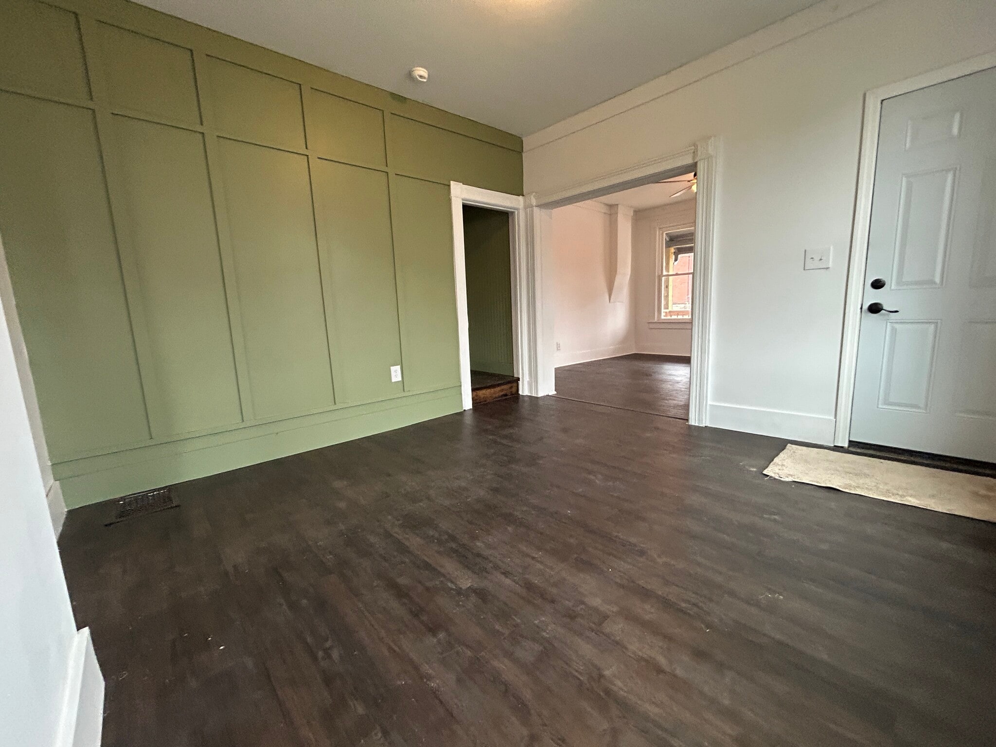 Dining room - 1668 Memorial Ave