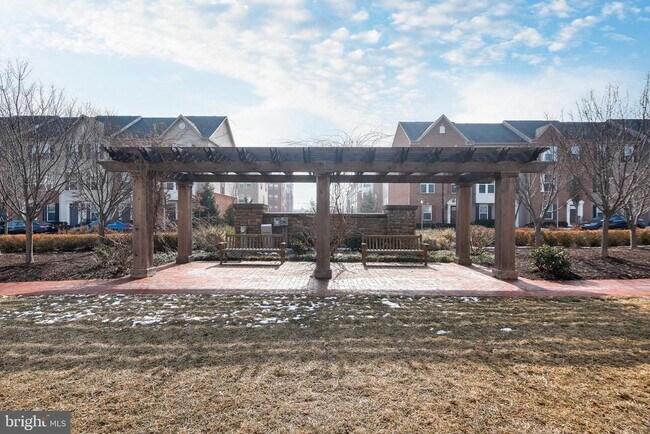 Building Photo - 7309 Summit Rock Rd
