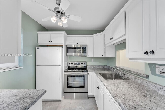 Building Photo - 5000 NW 36th St