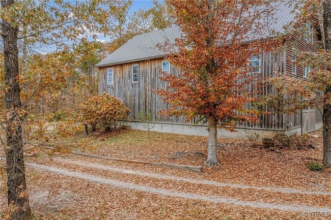 Building Photo - Rural Equestrian Retreat on 20 Acres