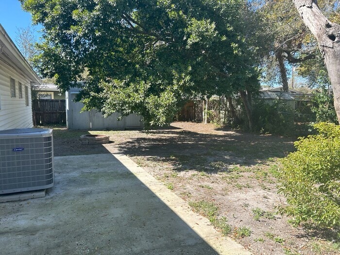 Building Photo - 3605 W Leila Ave