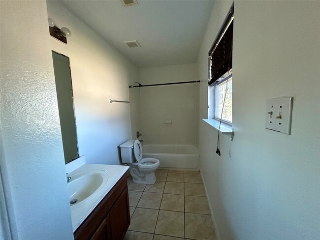 Building Photo - 8007 Arrington Forest Ln