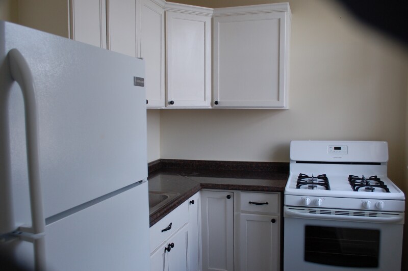 Building Photo - 840 Ursulines Ave