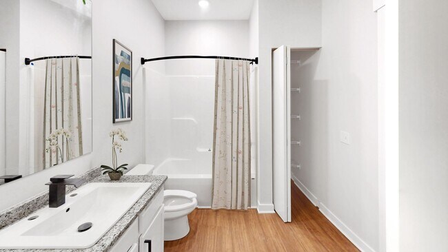 Building Photo - 845 S Washington Ave