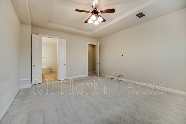 Building Photo - 9716 Lance Dr