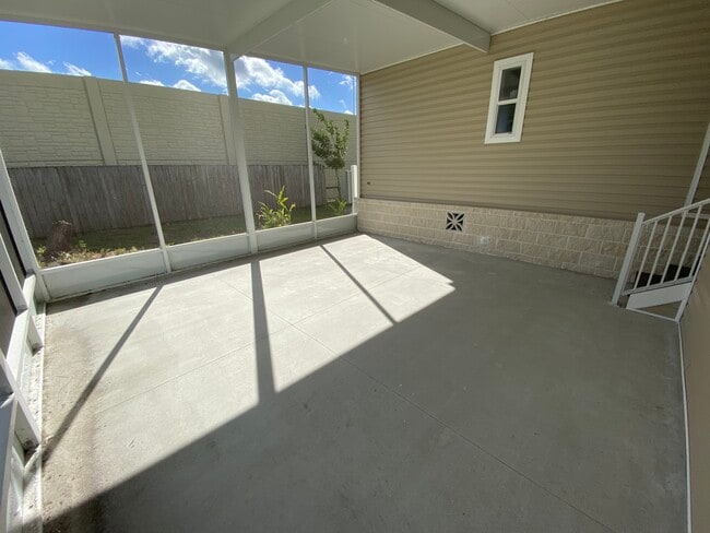 Building Photo - 5307 Camelot Dr E