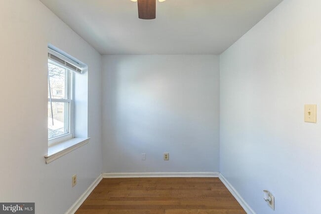 Building Photo - 1243 N Palethorp St