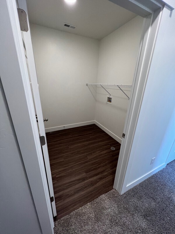 Building Photo - 3363 Hardman Way