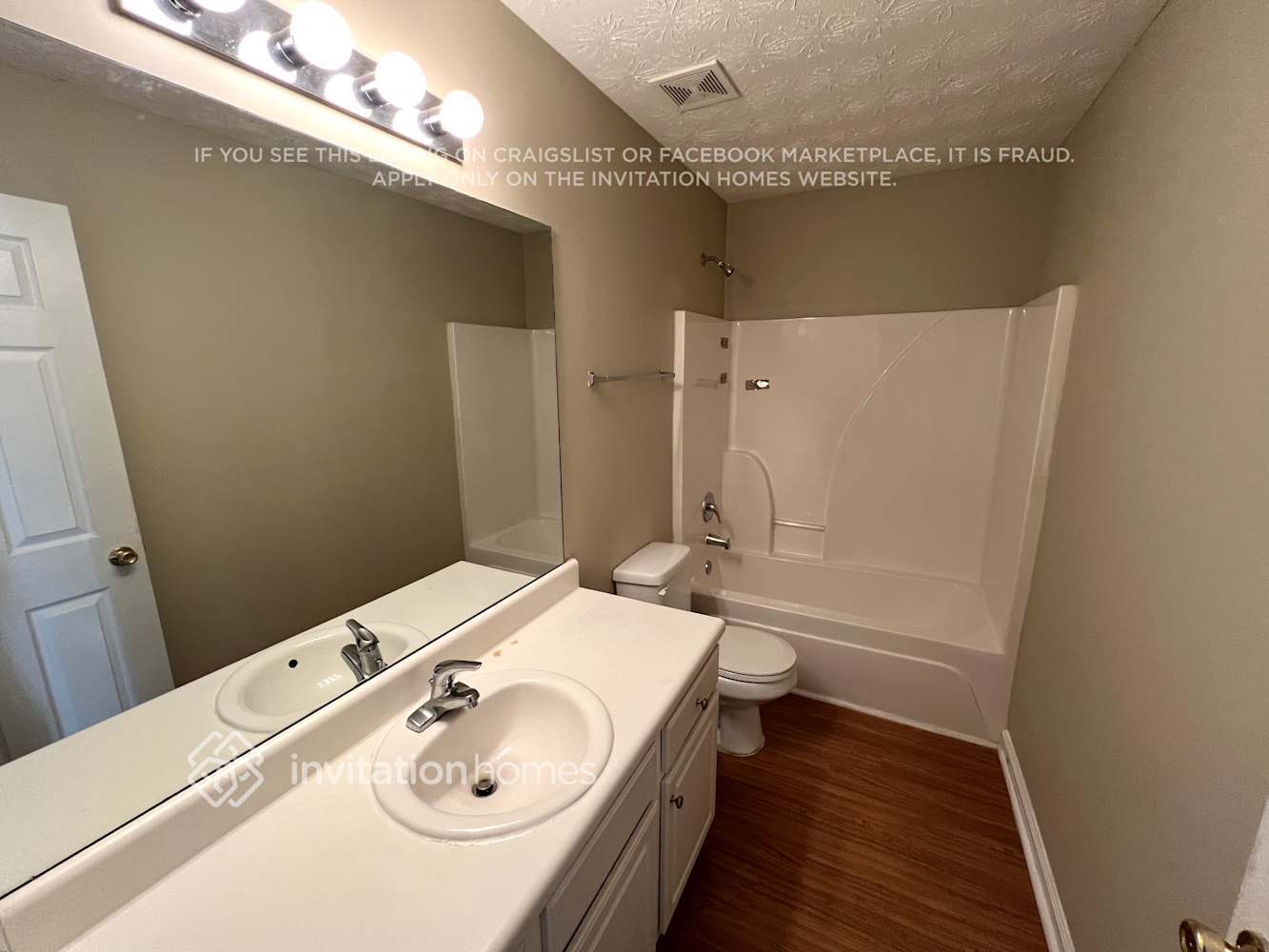 Building Photo - 2600 Santa Fe Ct SE