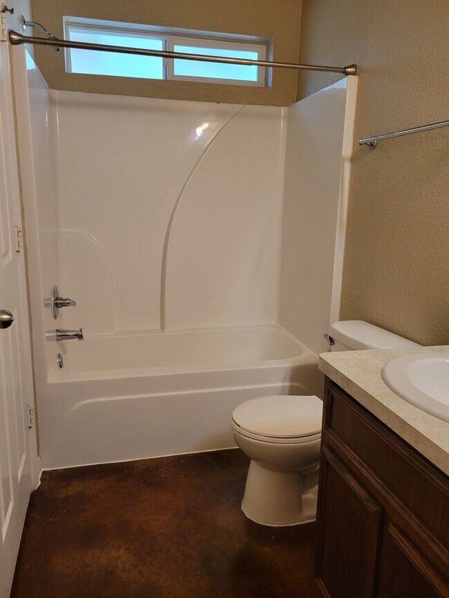 Building Photo - 101StoneCanyon