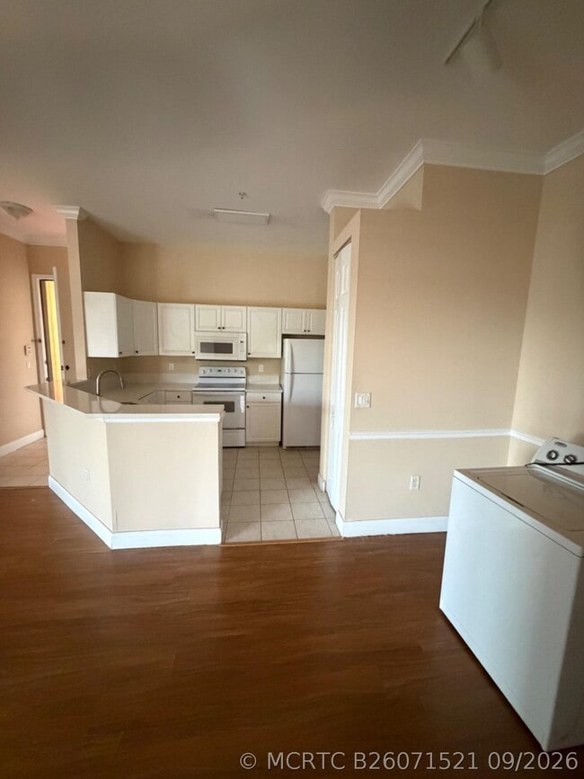 Building Photo - 4602 SW 160th Ave